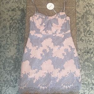 Storia Lace Dress NTW Size Medium